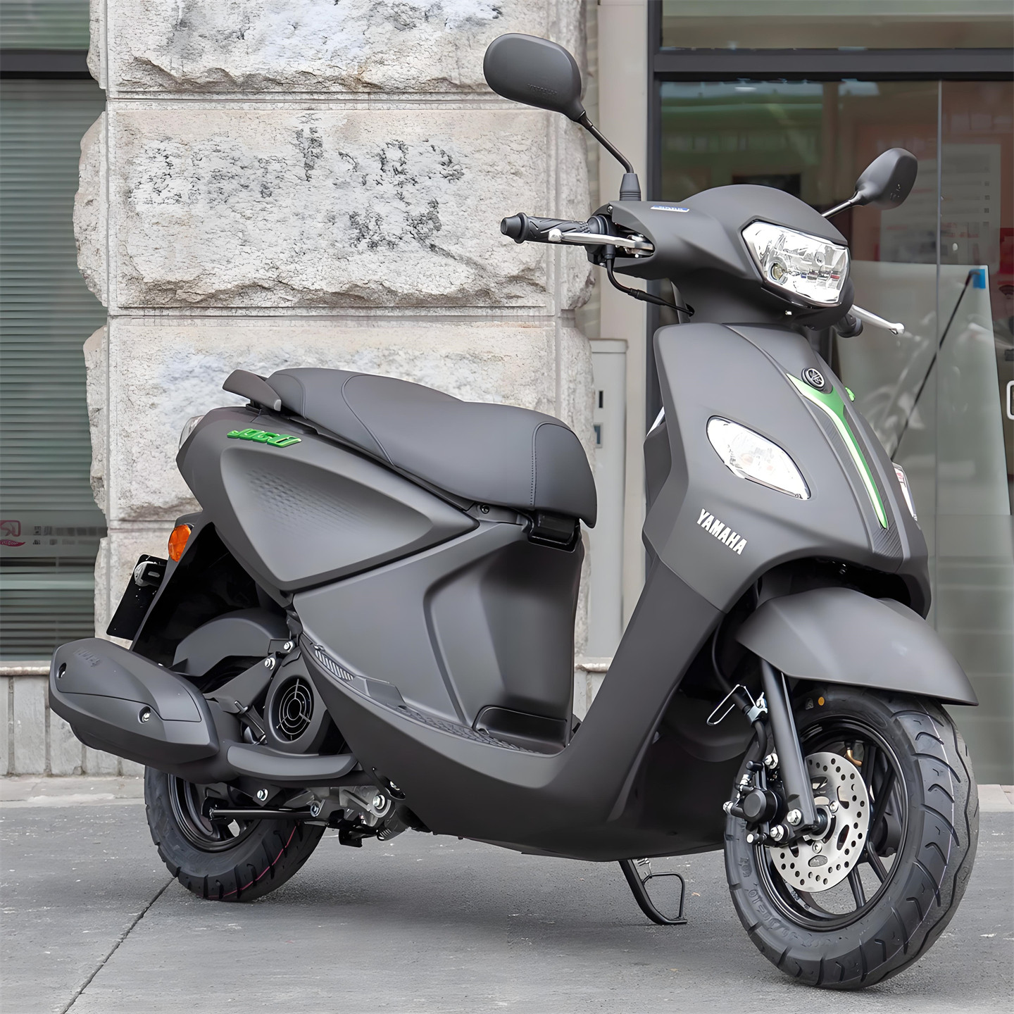 新款电喷雅马哈巧格i125CC踏板车男女代步通用燃油助力省油摩托车