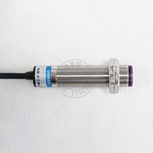 金属铜管E3F-DS30C4 B2 P1 P2 Y1 Y2红外线漫反射光电开关传感器