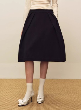 MARCHEN 安格集合店 25冬季假日系列百搭中腰A字黑色郁金香半身裙