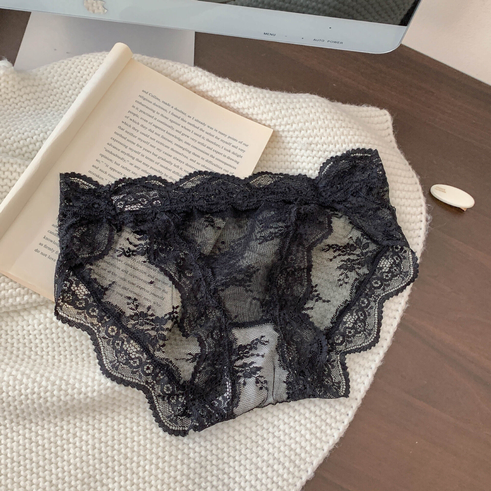 高开叉无痕性感蕾丝内裤女士纯棉档薄款镂空透明网纱三角裤