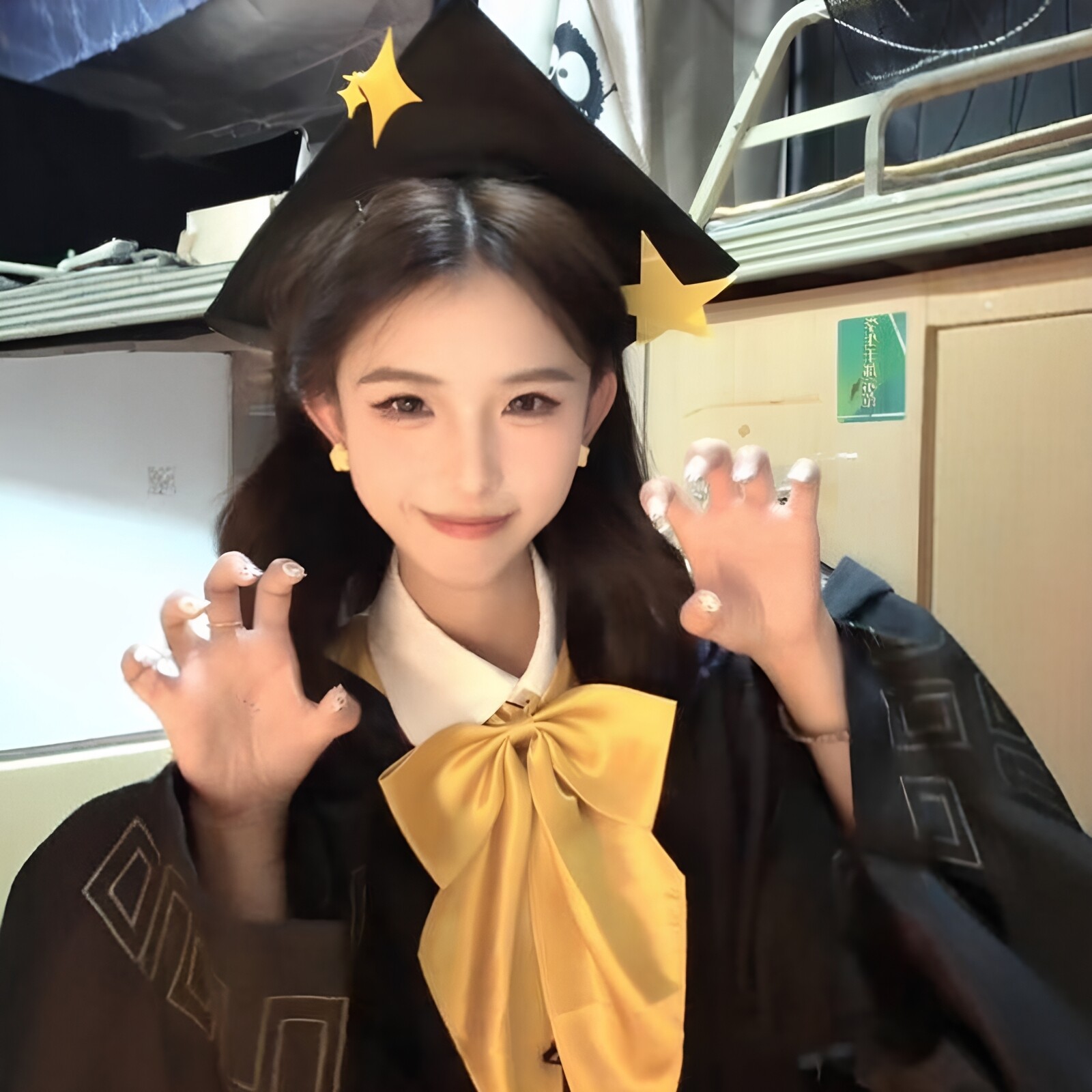 工科黄领学士服超大蝴蝶结女生毕业照拍照出片道具免打学院风领结