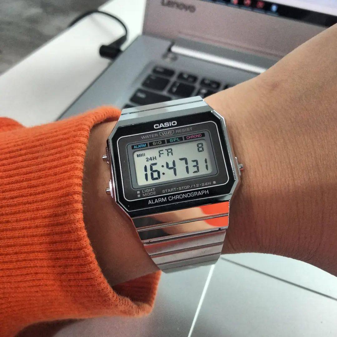 卡西欧情侣小方块手表男女 ins复古时尚钢带电子表a700w-1a/la670