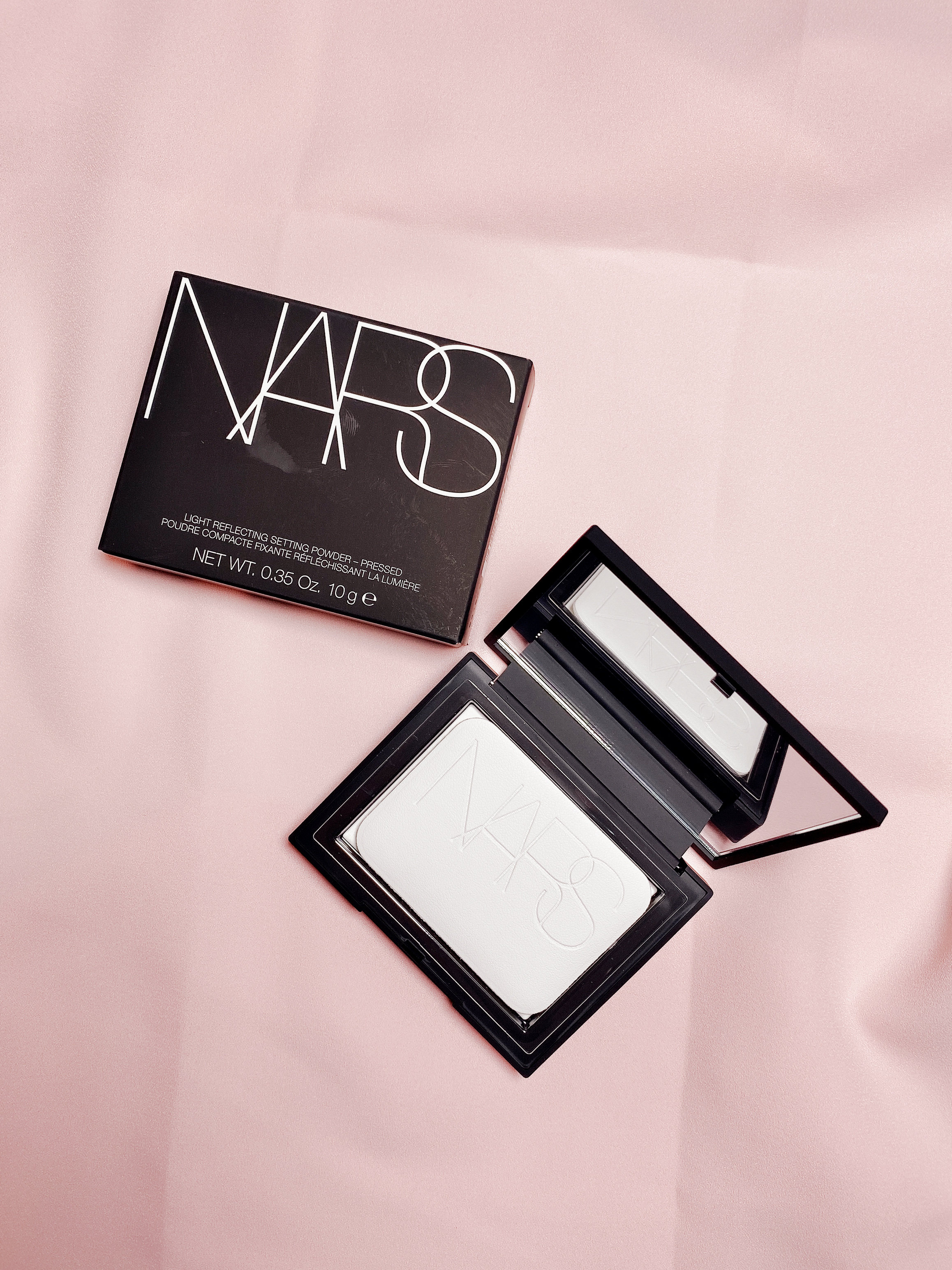 NARS Powder Foundation: Nude Light Loose Powder Foundation, Setti