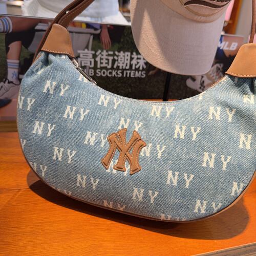 MLB 女子时尚休闲百搭斜挎包26春季便捷小巧运动单肩包3ABQMV55N