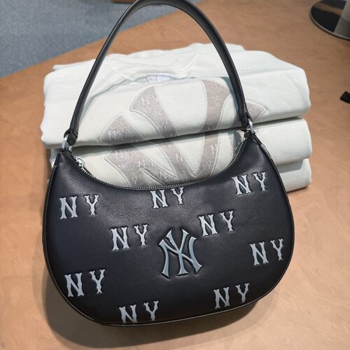 MLB时尚复古NY满印老花女斜挎包手提单肩包26春款月牙包3ABQM016N
