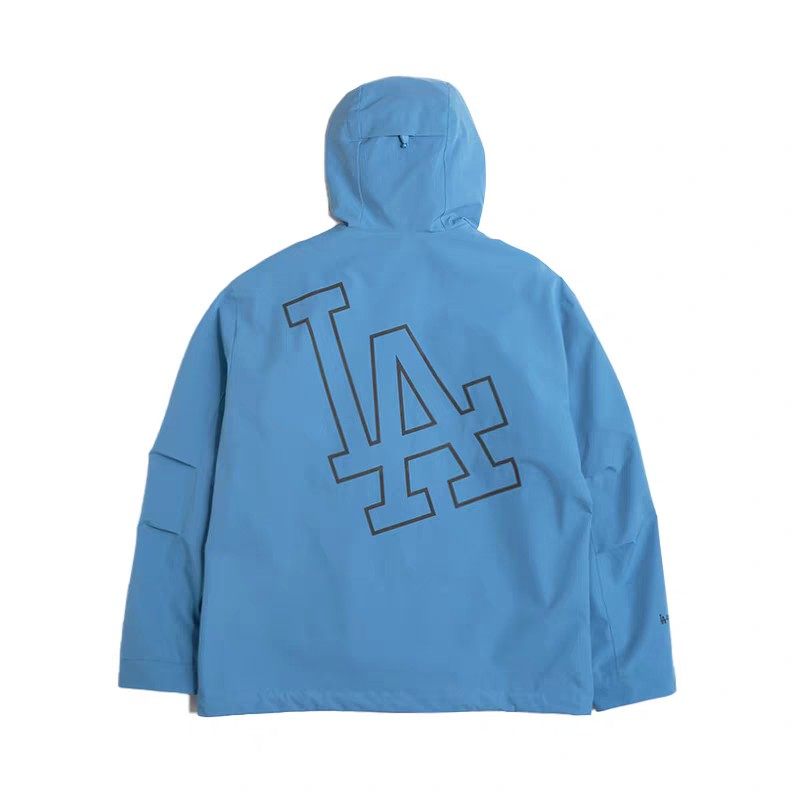 MLB26春款男女後背大标情侣冲锋衣外套三防连帽运动夹克3AWJB0361