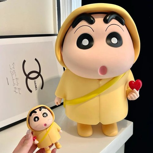 比心雨衣蜡笔小新手办爱心正品玩偶客厅摆件大号超系列礼物电视柜