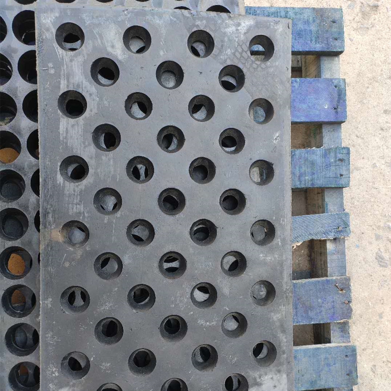 抛丸机配件耐磨漏砂板橡胶落沙板吊钩喷砂机械漏沙板底橡胶垫抗腐