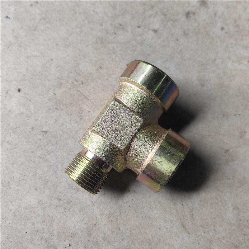 内丝三通M20*1.5压力表接头M20公制螺纹内螺纹转接头高压202020