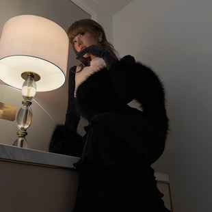 HunterGirl黑色礼服人造毛仿狐狸毛披肩毛毛遮手臂显瘦外搭斗篷