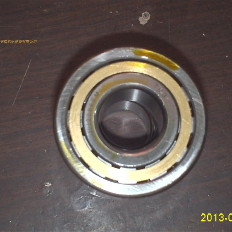 总厂哈尔滨轴承NF213 N214 NU214 NJ214 NF214 N215 NU215 EM