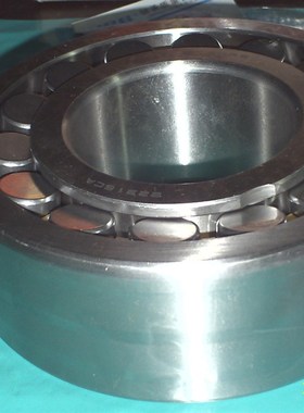 哈尔滨轴承23034 CA/W33 轴承3053134尺寸170*260*67