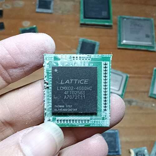 可维修LCMXO2-4000HC-4FTG256I