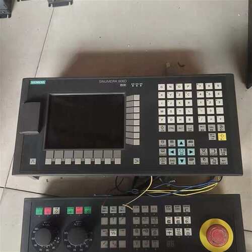 可维修808D数控系统，型号6FC5370-1AM02-0C