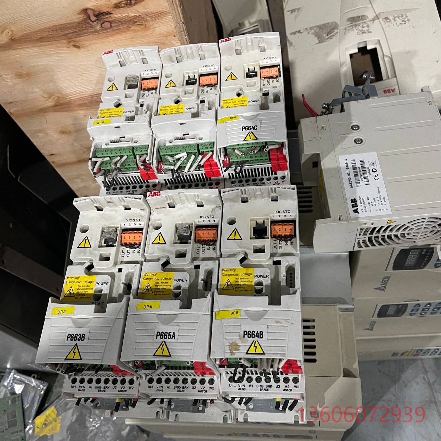 维修ABB变频器ACS355-03E-01A2-4，0.37议价