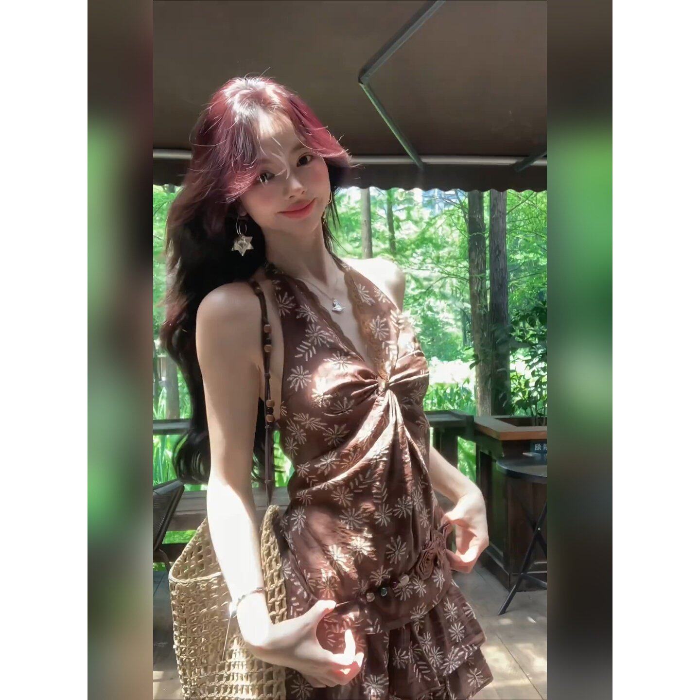 法式印花V领挂颈吊带洋装