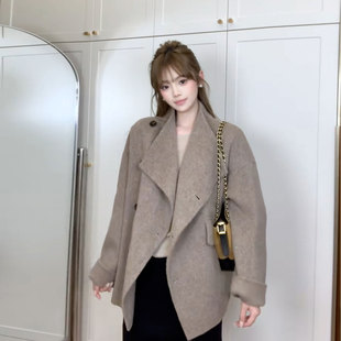 翻领韩版高级感毛呢外套女2026秋季新款今年超好看慵懒风短款呢子