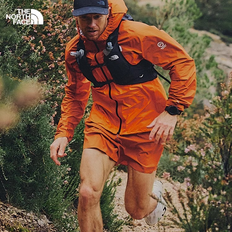 北面SUMMIT巅峰系列男士冲锋衣