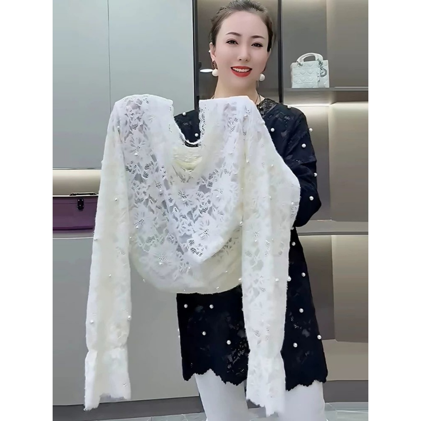 复古宽松休闲显瘦蕾丝衫