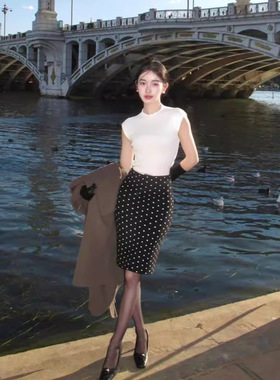 MKkelin法式高腰波点针织包臀裙女黑色修身小个子辣妹鱼尾半身裙
