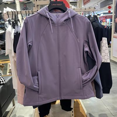 骆驼2024春季新款防风软壳女士休闲外套C212485613