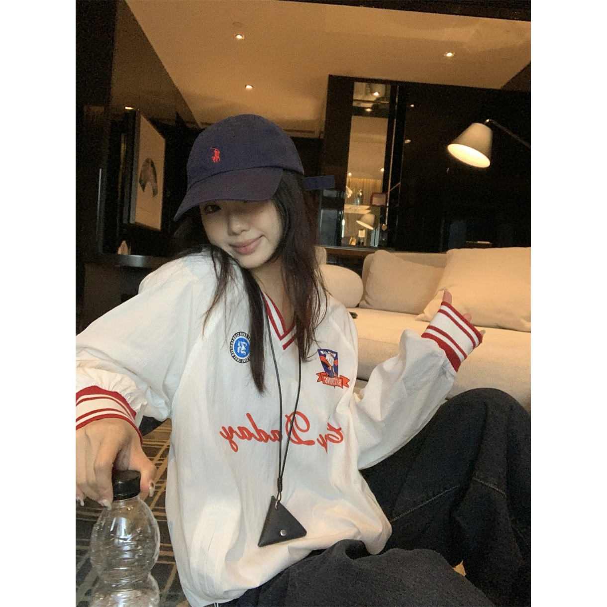 慵懒风撞色长袖宽松T恤V领球服