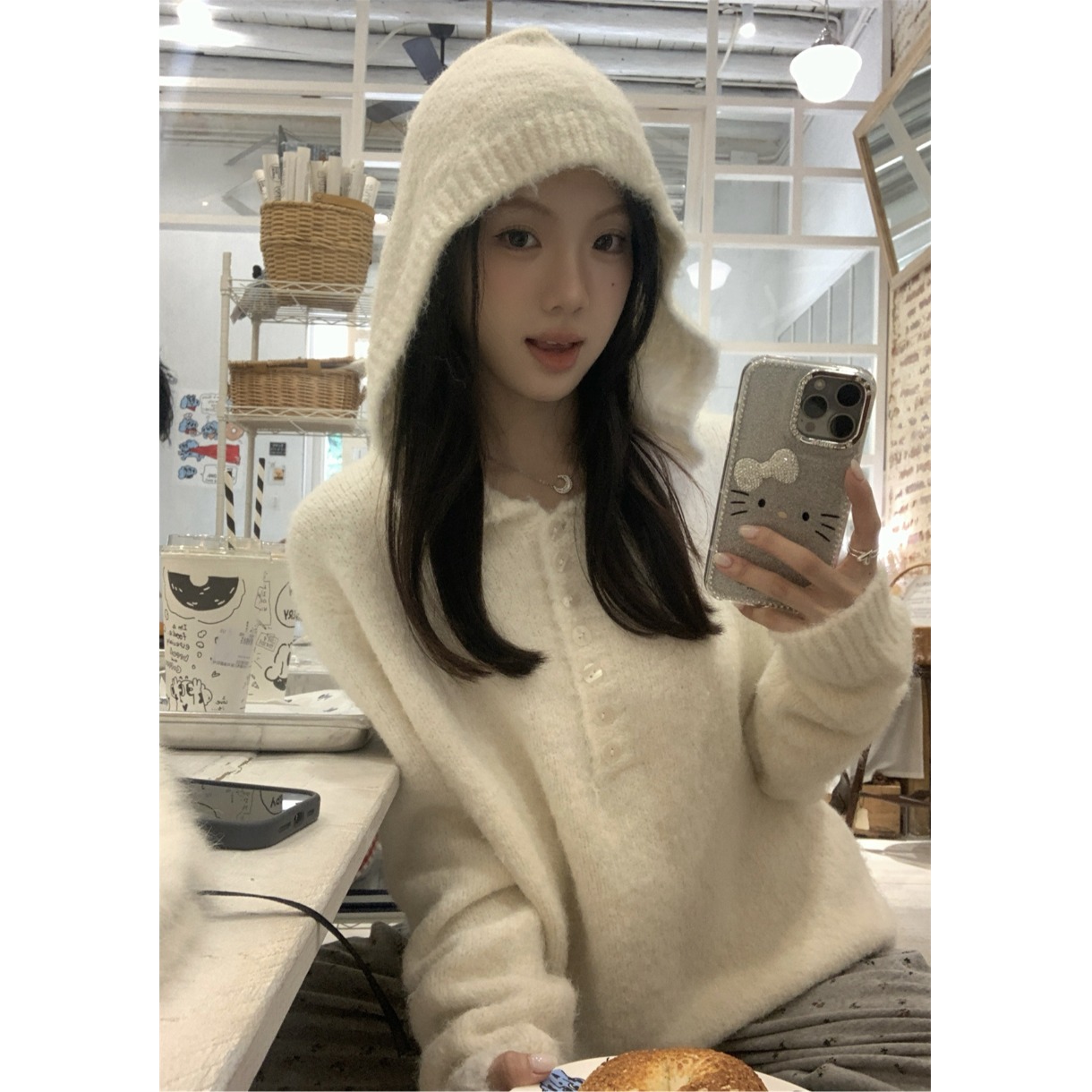 米白钩花连帽毛衣叠穿针织上衣