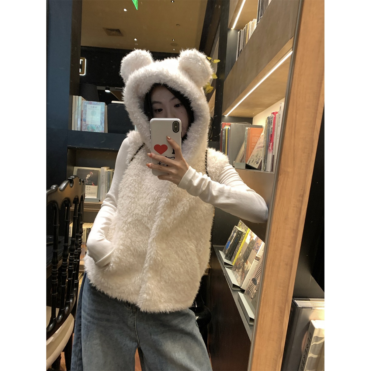 小熊连帽马甲羊羔毛叠穿毛毛马夹