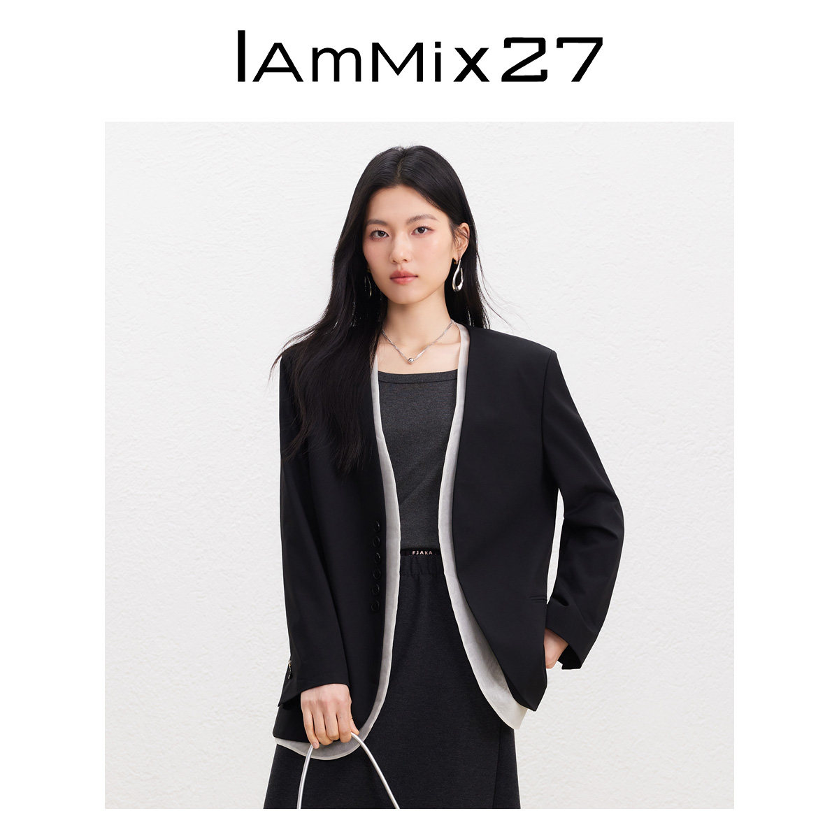 iammix27假两件V领外套女