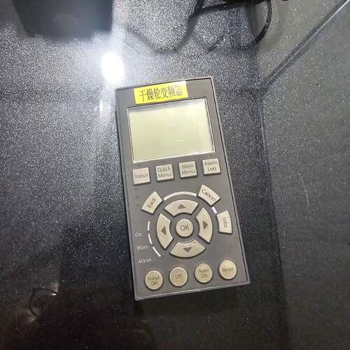 议价丹佛斯变频器LCP102 面板130B1107产品实物拍摄可维修翻新