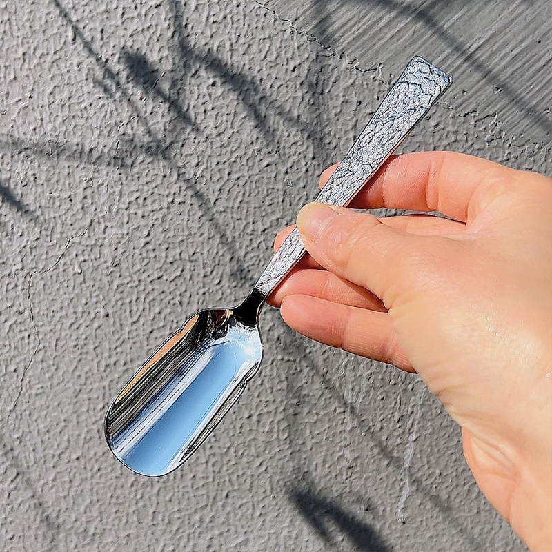 304不锈钢甜品勺茶勺茶匙调羹饭勺冰激凌勺岩石纹勺创意个性汤匙