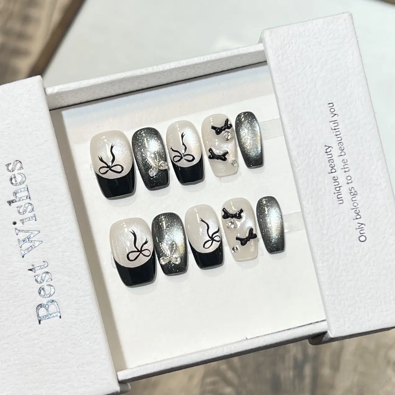 黛瑞森 手工穿戴甲绵密猫眼黑色法式蝴蝶结爆闪锆石钻可拆卸甲片