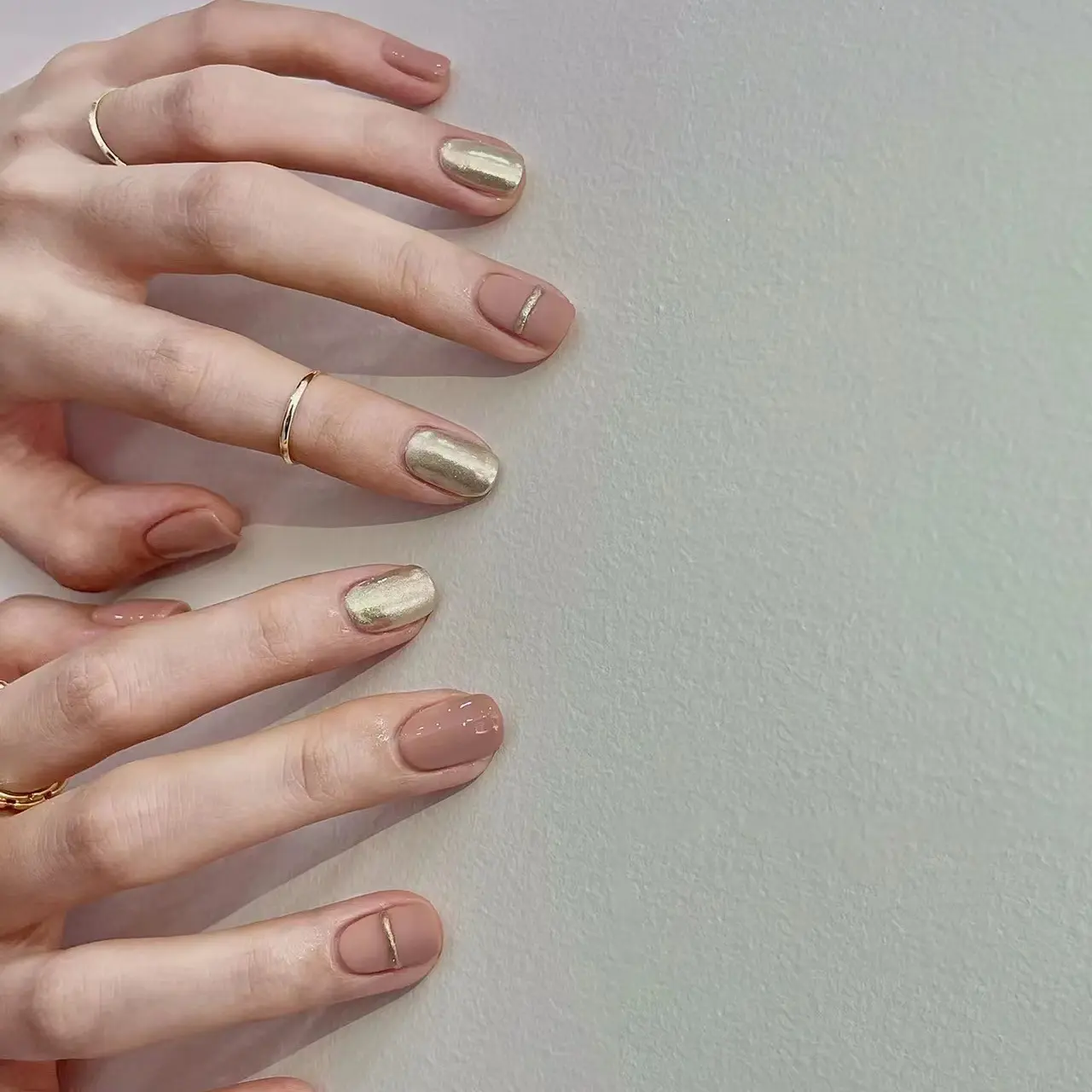 【手工美甲穿戴甲】秋冬新款短款假指甲贴片高级显白魔镜粉可拆卸