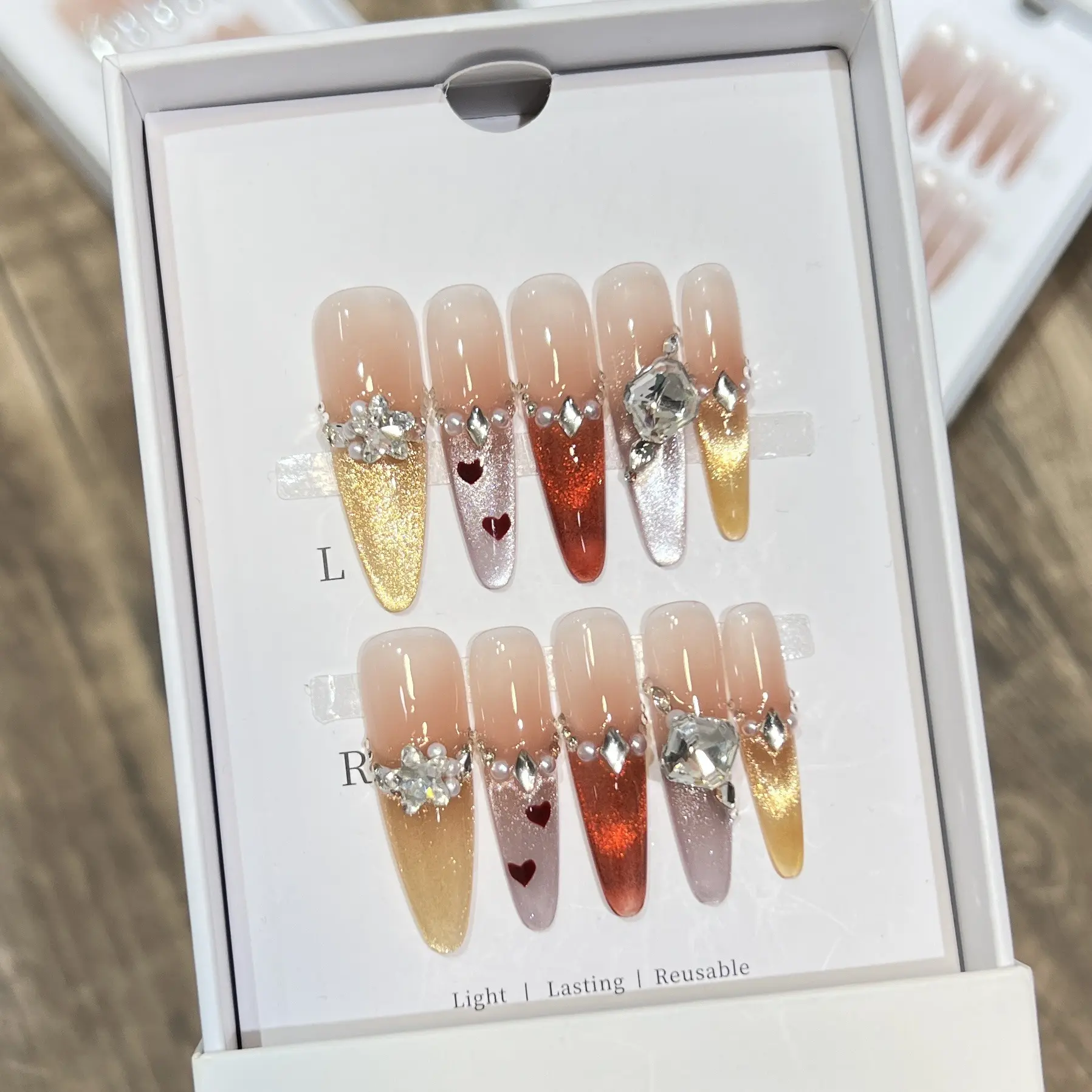 黛瑞森 纯手工穿戴甲甜酷辣妹冰透彩色猫眼法式爱心美甲片可拆卸