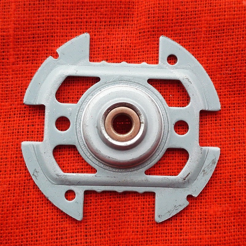 12V16V2h5v碳刷充电钻马达RS550电机高铜东城博士大一电刷配件