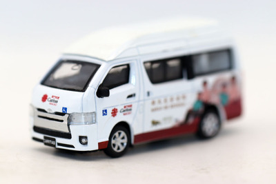 Tiny微影海狮HIACE Caritas澳门明爱 伯大尼安老院面包车合金模型