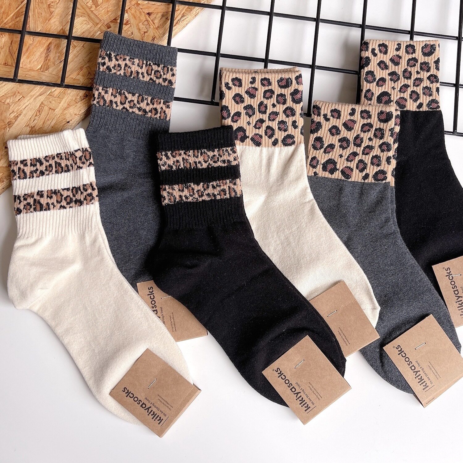 袜子女韩国东大门秋冬新款豹纹潮袜个性时尚条纹拼色长筒袜中筒袜