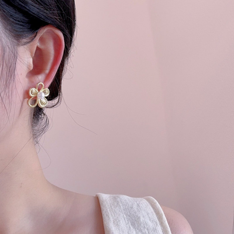 小众设计花丝刺绣镂空花朵耳环女法式简约高级感优雅气质耳钉耳饰,饰品/流行首饰/时尚饰品新,耳环,淘宝优惠券,粉丝福利购,淘宝优惠卷