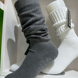 新款 u风宽松堆堆袜纯色百搭超柔中筒袜无骨袜 欧货潮袜m