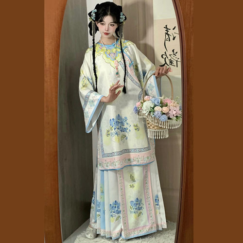 原创汉服重工复原清汉女印花清汉格格马面群圆领斜襟秋冬套装日常