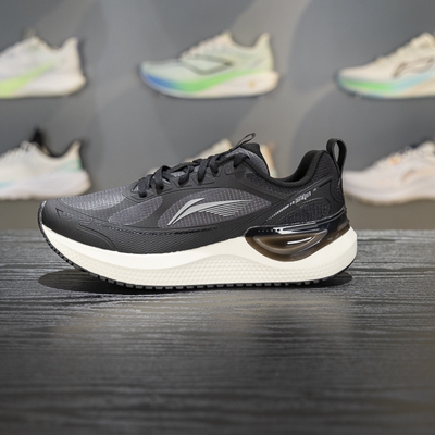 李宁男子跑鞋舒适透气