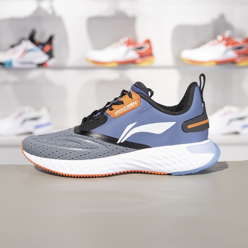 李宁男子跑步减震透气