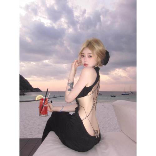 蝴蝶美背无袖背心连衣裙女夏季设计感辣妹收腰长裙度假风包臀裙子