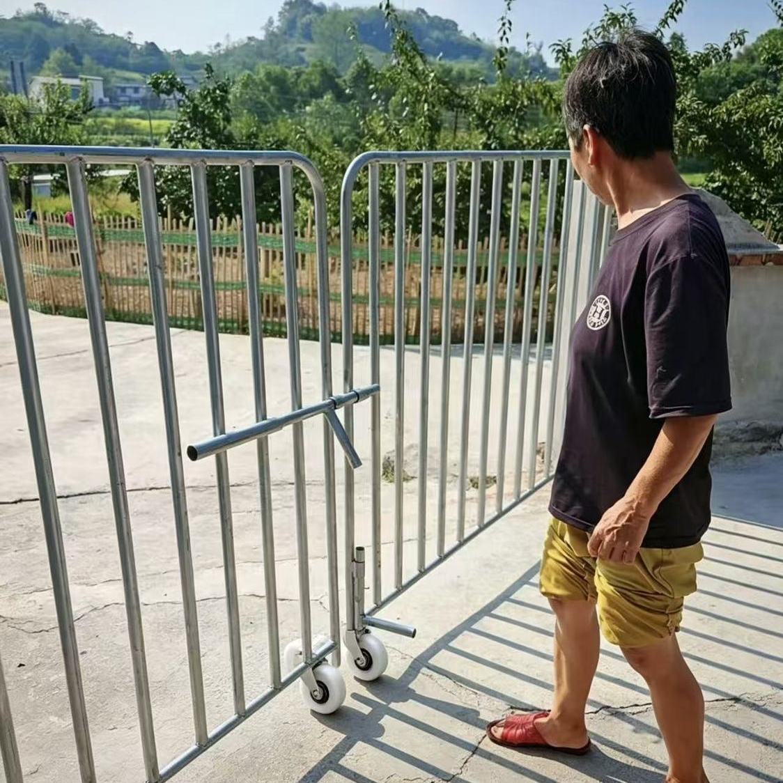 带轮大门对开门护栏门农