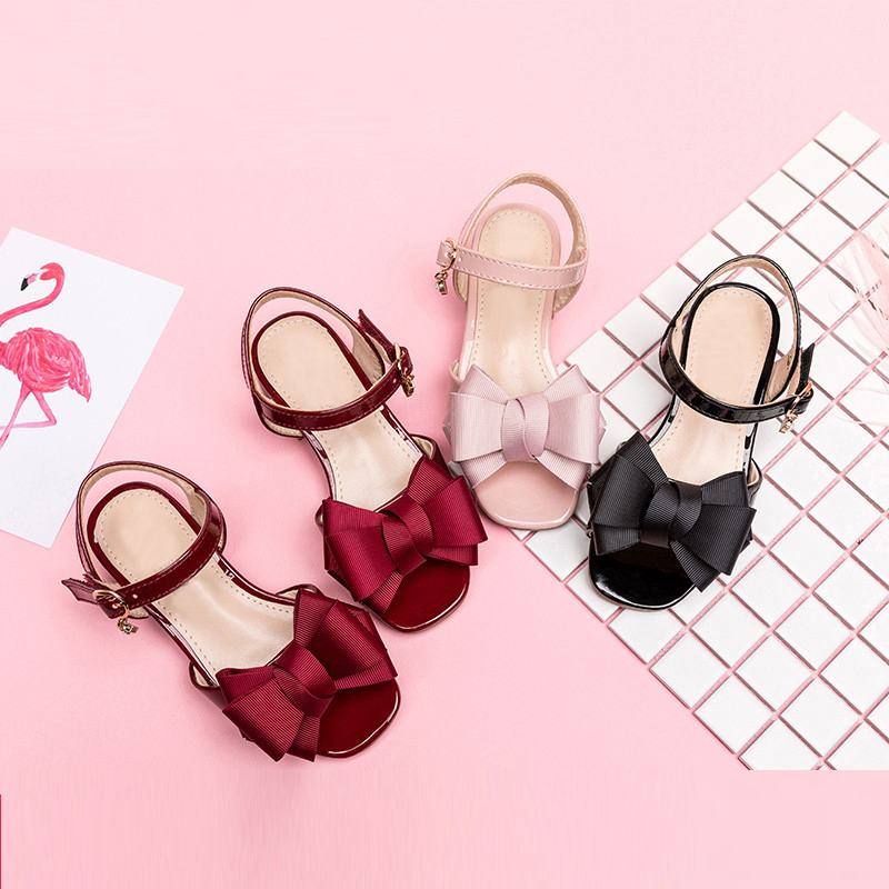 Cô gái Sandals 2020 trẻ em mới Trung Sơn Đại học trinh nữ sinh viên dép thời trang nữ Hàn Quốc dép chúa