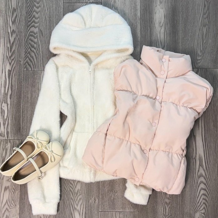 冬日氛围感超好看小熊连帽毛衣马甲外套女小个子学院甜美减龄套装,女装/女士精品,时尚套装,淘宝优惠券,粉丝福利购,淘宝优惠卷