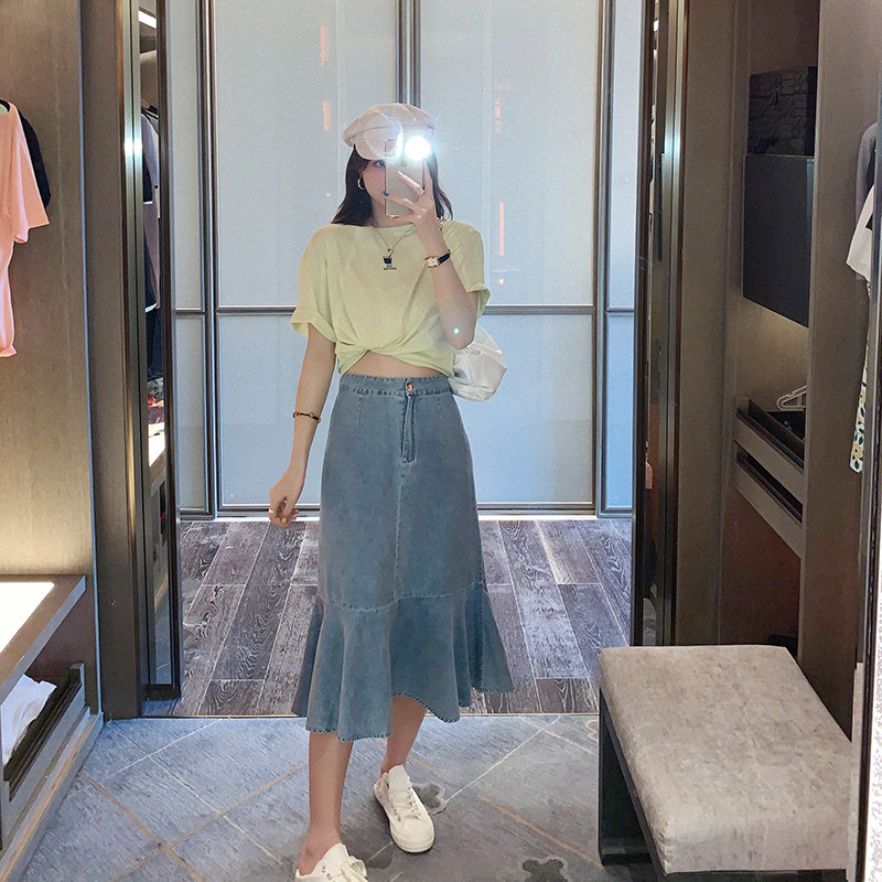 菡薇妮牛仔半身裙套装女2020夏季新款气质轻熟风复古鱼尾裙两件套