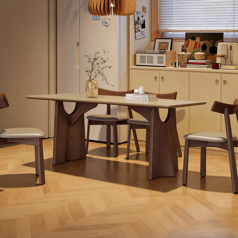 奥古斯特餐桌2026新款家用客厅小户型广东佛山中古风实木岩板餐桌