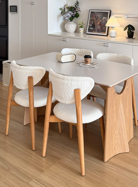 原木风实木餐桌长方形2025新款家用现代简约一桌四椅纯白岩板餐桌