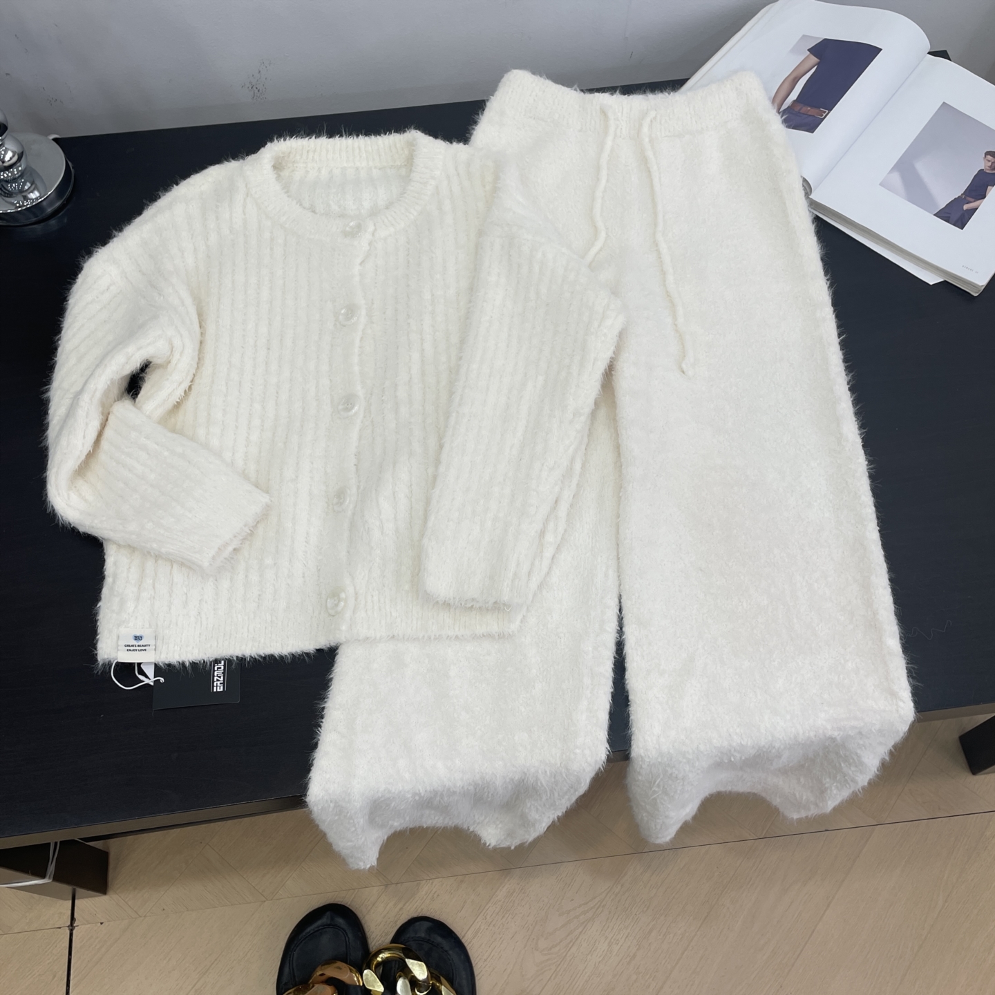 【霞】毛衣显瘦时尚长袖毛衣外套高腰直筒百搭高腰休闲裤 K#16